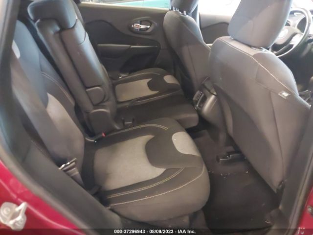 1C4PJLAB1HW527468 Jeep Cherokee Altitude