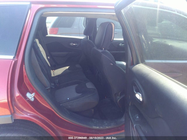 1C4PJMCS2EW201306 Jeep Cherokee Latitude