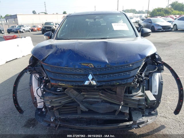 JA4J3UA87NZ064668 Mitsubishi Outlander Se
