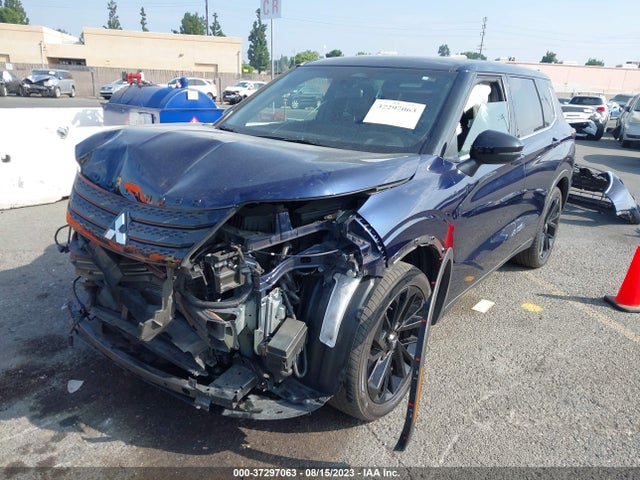 JA4J3UA87NZ064668 Mitsubishi Outlander Se