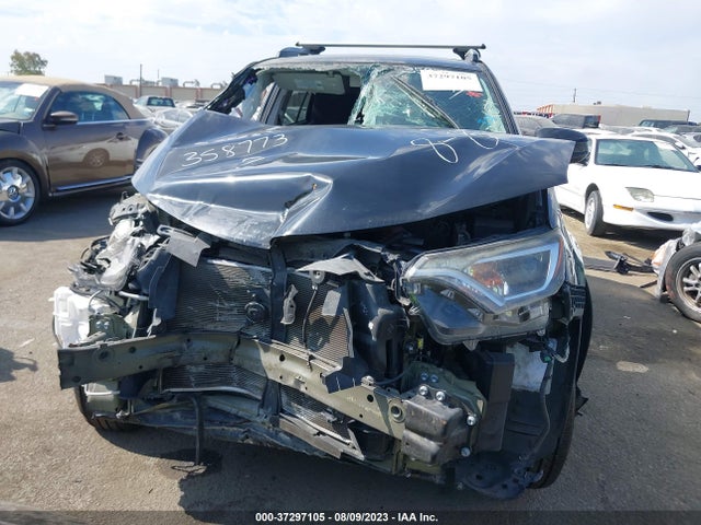 2018 TOYOTA RAV4 LE VIN: 2T3ZFREV3JW435168