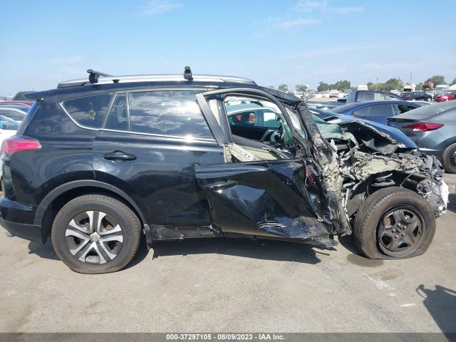2018 TOYOTA RAV4 LE VIN: 2T3ZFREV3JW435168