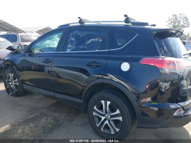 2018 TOYOTA RAV4 LE VIN: 2T3ZFREV3JW435168