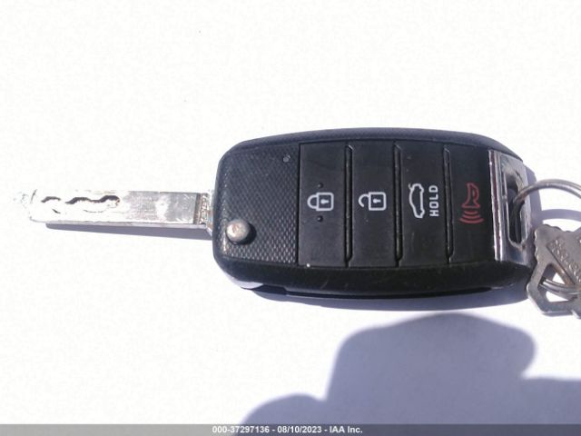 5XXGT4L31GG063068 KIA Optima Lx