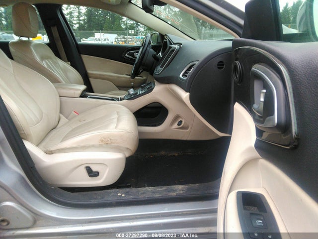 1C3CCCEG0FN523806 Chrysler 200 C