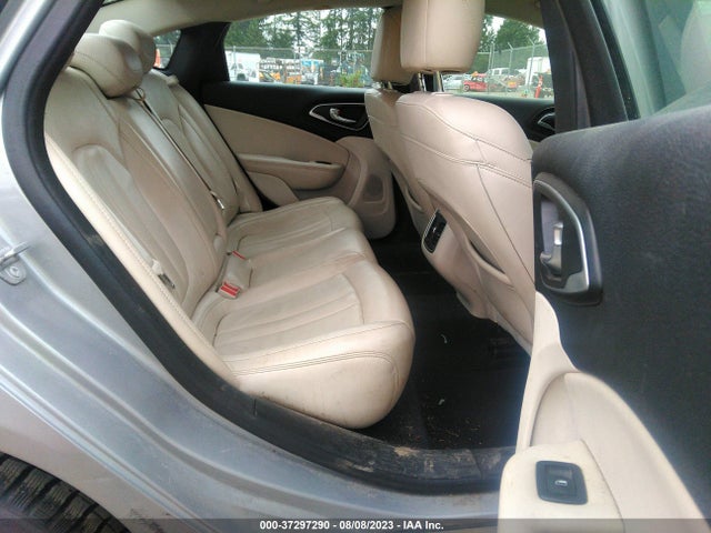 1C3CCCEG0FN523806 Chrysler 200 C