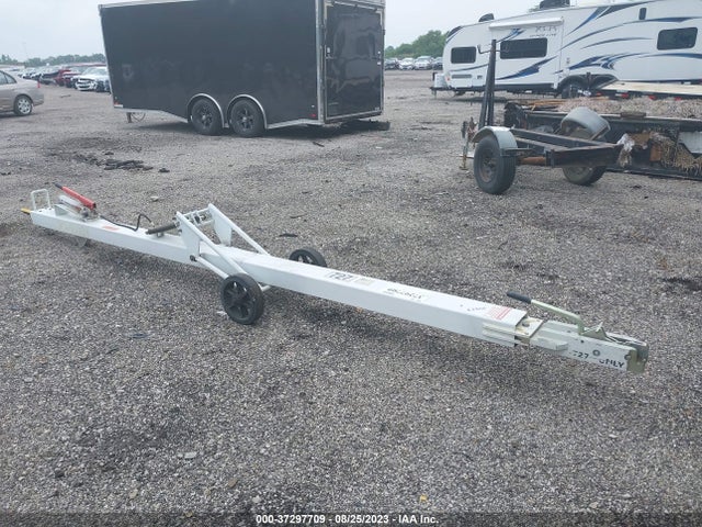 2006 EQUIPMENT GSE A05608D VIN: 00000000000063308