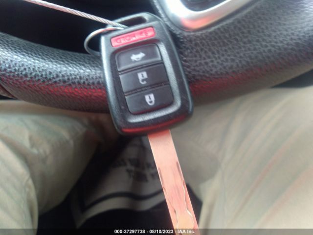 19XFC2F68LE208793 Honda Civic Sedan Lx