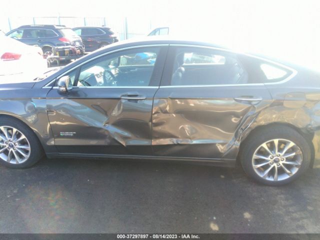 3FA6P0PU4HR277024 Ford Fusion Energi Se