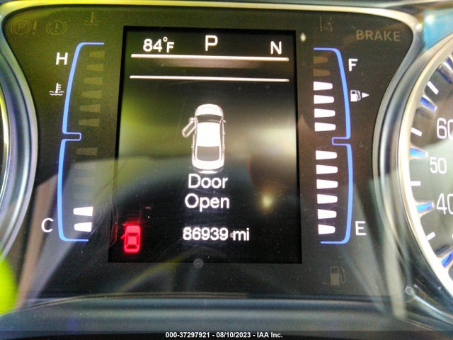 Chrysler 200 Limited Platinum 2017 1C3CCCAB2HN511556 Image 16
