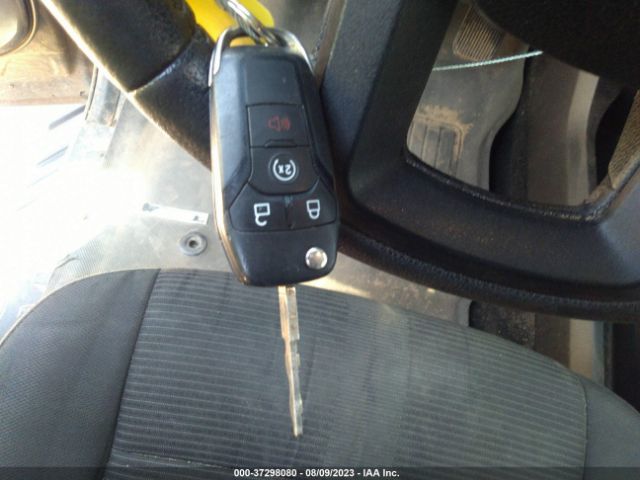 1FTEW1CP0FKF02250 Ford F-150 Xl/lariat/xlt