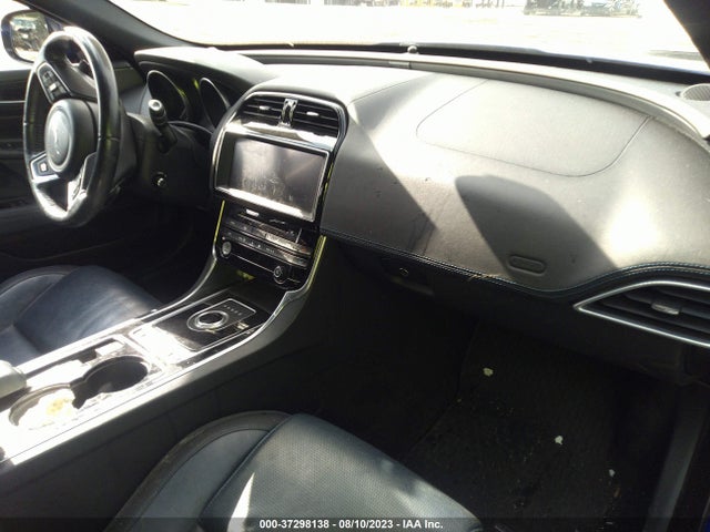 SAJAL4BN7HCP15168 Jaguar Xe 20d R-sport