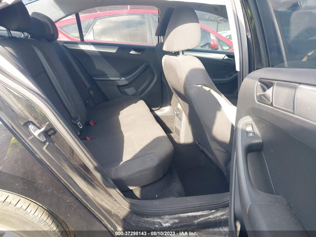 3VWD67AJ2GM321445 Volkswagen Jetta Sedan 1.4t Se