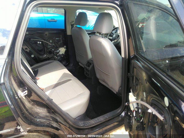 3VVPX7B25NM045684 Volkswagen TAOS SE