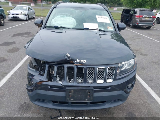 1C4NJDEB1FD217563 Jeep Compass Latitude