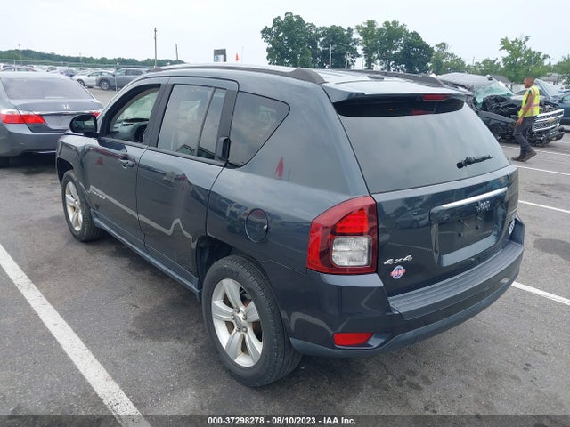 1C4NJDEB1FD217563 Jeep Compass Latitude
