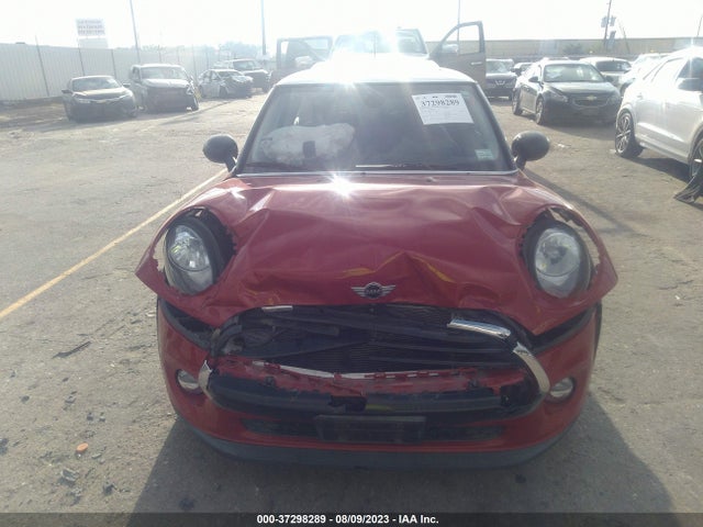 WMWXP5C52J2G63851 Mini Hardtop 2 Door Cooper/oxford Edition