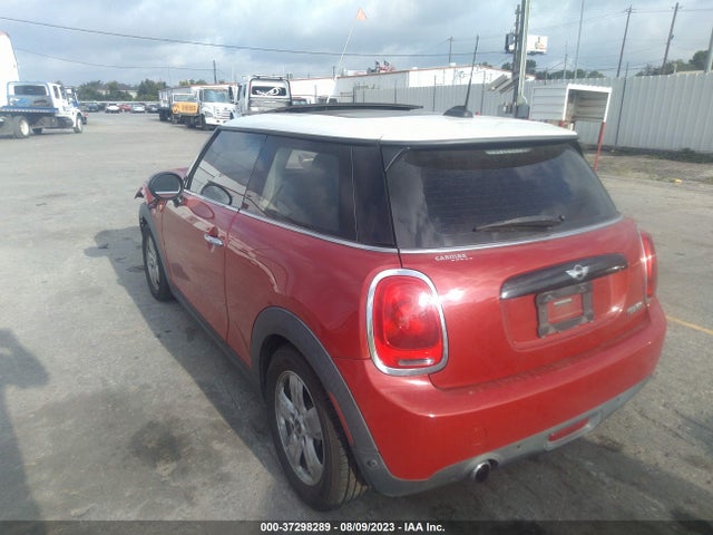 2018 MINI HARDTOP 2 DOOR WMWXP5C52J2G63851 Photo 2