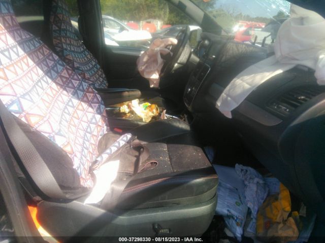2C4RDGEG3KR535777 Dodge Grand Caravan Gt