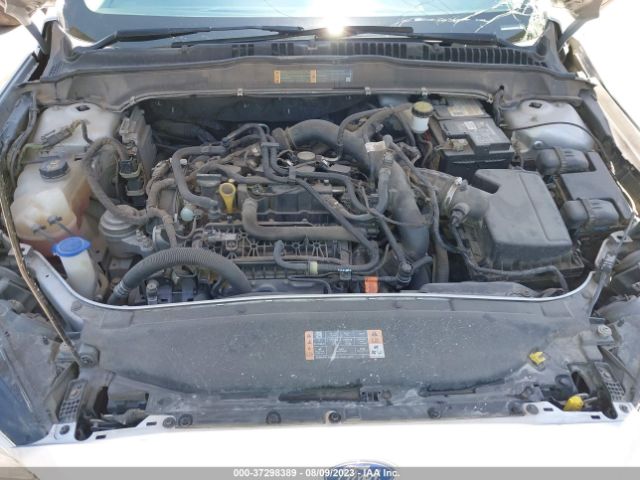 3FA6P0HD1JR267121 Ford FUSION SE