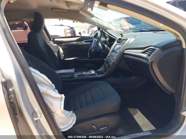3FA6P0HD1JR267121 Ford FUSION SE