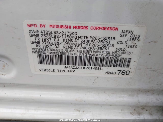 JA4AZ3A33EZ014086 Mitsubishi Outlander Se