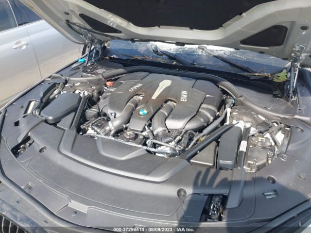 WBA7F0C3XHGM21517 BMW 7 Series 750i