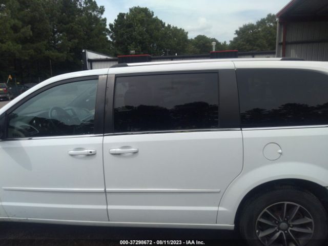 2C4RDGCG5HR790698 Dodge Grand Caravan Sxt