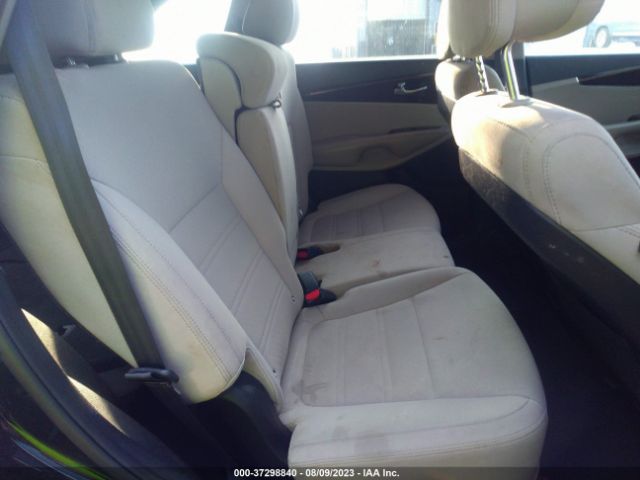 5XYPGDA52HG211637 KIA Sorento Lx V6