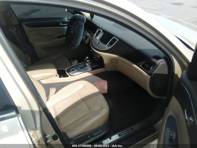 2011 HYUNDAI GENESIS VIN: KMHGC4DF9BU139689