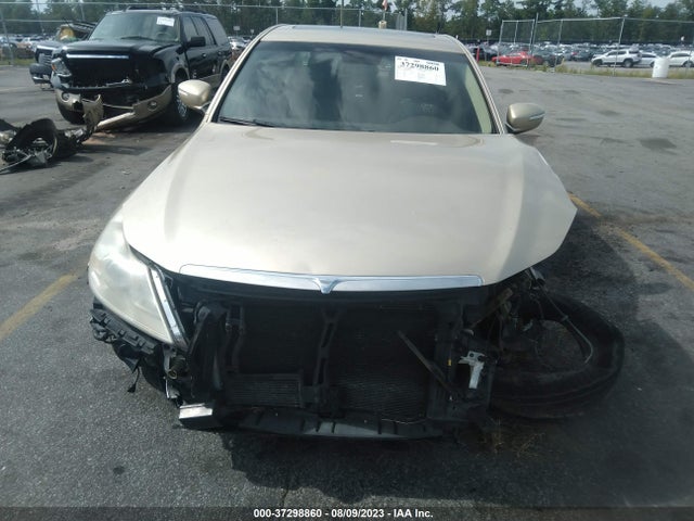 2011 HYUNDAI GENESIS VIN: KMHGC4DF9BU139689