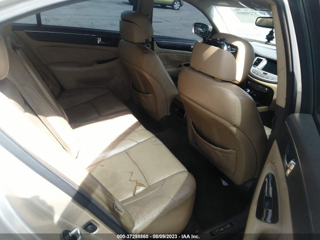 2011 HYUNDAI GENESIS VIN: KMHGC4DF9BU139689