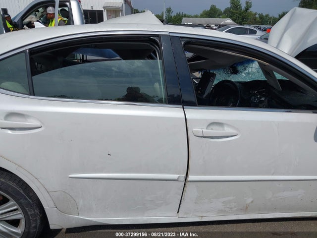 2013 LEXUS ES 350 4DR SDN VIN: JTHBK1GGXD2072599