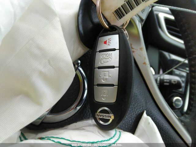 5N1AT2MT7FC750218 Nissan Rogue Sl
