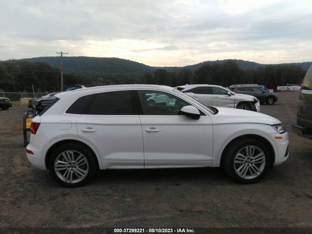 Audi Q5 2.0t Tech Premium 2018 WA1BNAFY4J2246689 Image 13