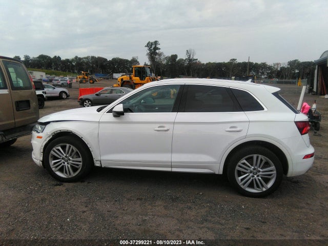 Audi Q5 2.0t Tech Premium 2018 WA1BNAFY4J2246689 Image 14