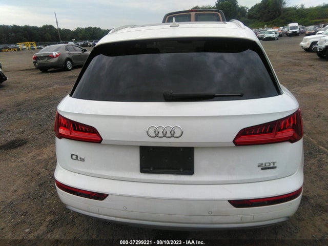 Audi Q5 2.0t Tech Premium 2018 WA1BNAFY4J2246689 Image 16