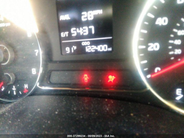3KPFK4A7XHE135819 KIA FORTE LX