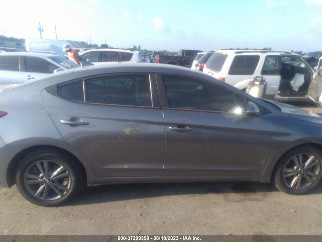 2018 HYUNDAI ELANTRA SEL VIN: 5NPD84LF4JH240495