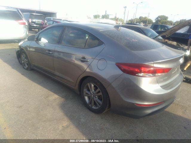 2018 HYUNDAI ELANTRA SEL VIN: 5NPD84LF4JH240495