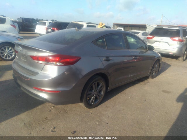 2018 HYUNDAI ELANTRA SEL VIN: 5NPD84LF4JH240495