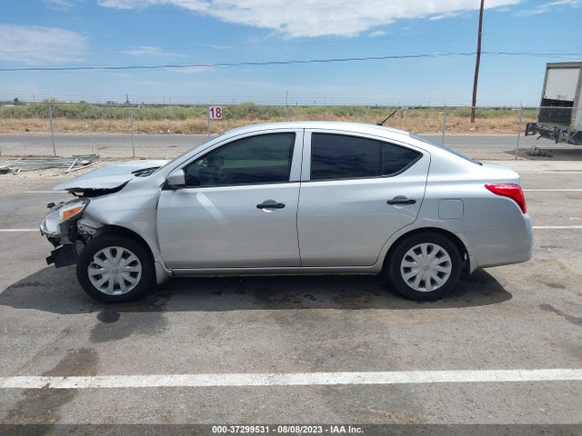 Nissan VERSA S 2016 3N1CN7AP3GL895051 Image 14