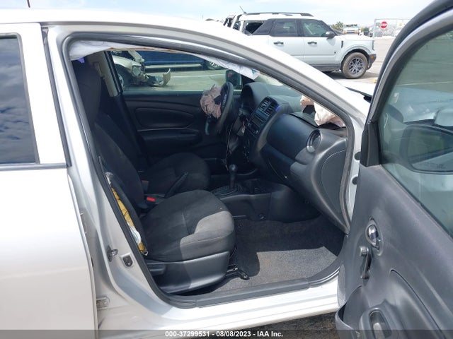 Nissan VERSA S 2016 3N1CN7AP3GL895051 Image 5