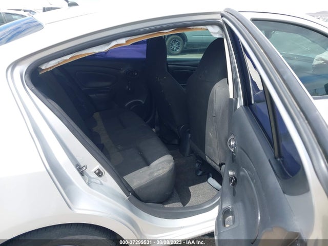 Nissan VERSA S 2016 3N1CN7AP3GL895051 Image 8