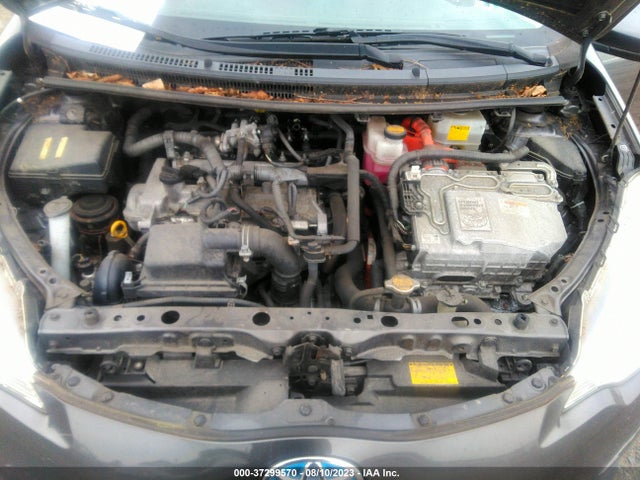 Toyota Prius C One/three/two/four 2014 JTDKDTB30E1575237 Image 10