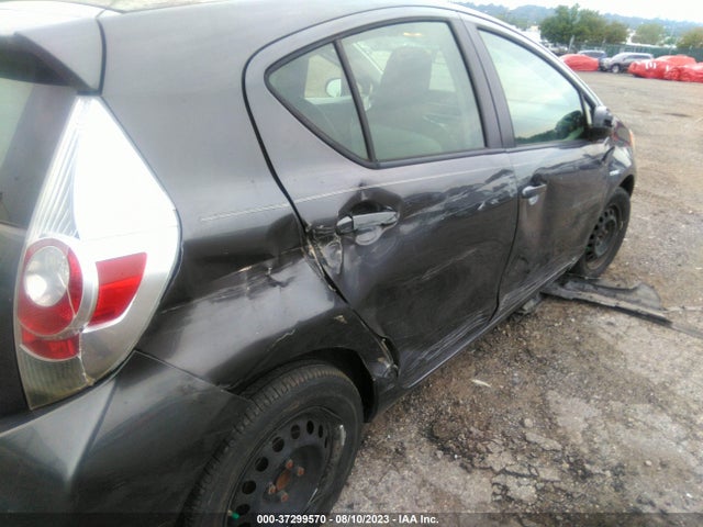Toyota Prius C One/three/two/four 2014 JTDKDTB30E1575237 Image 6