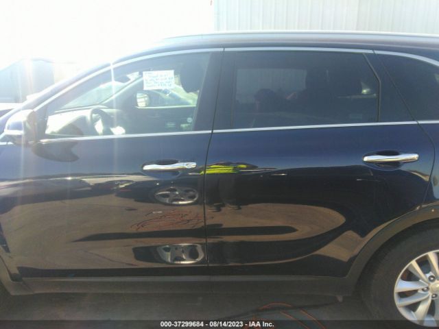 5XYPG4A52JG372690 KIA Sorento Lx V6