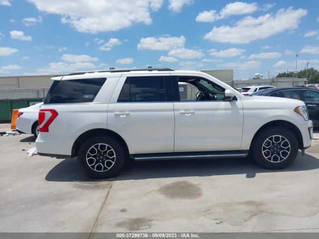 1FMJU1HT6KEA16153 Ford Expedition Xlt