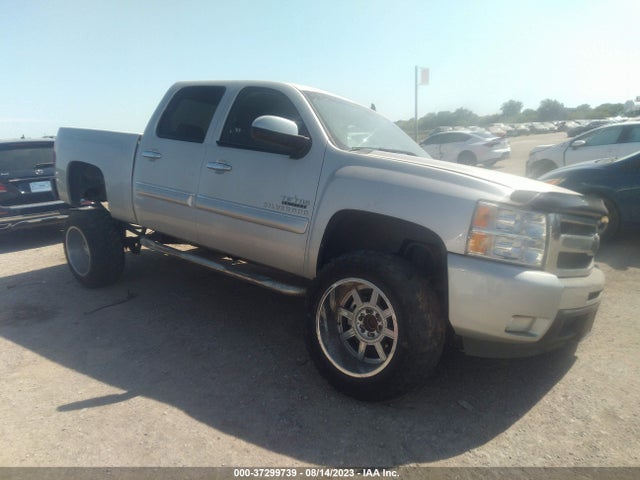 2011 CHEVROLET SILVERADO 1500 LT VIN: 3GCPCSE0XBG374740
