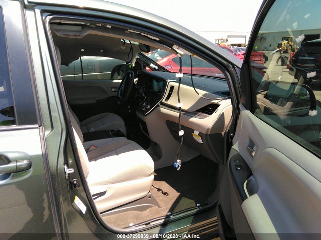 2018 TOYOTA SIENNA LE VIN: 5TDKZ3DCXJS903730